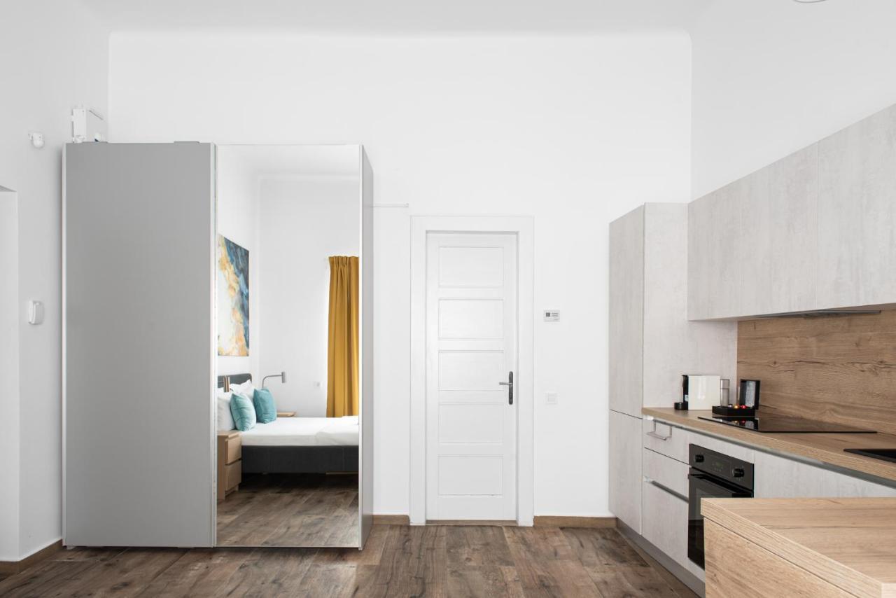 Ultracentral Studio Iuliu Maniu Appartement Cluj-Napoca Buitenkant foto